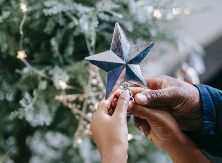 Deck the Halls: How to Use Christmas Wreaths and Artificial Trees for Sale in Your Wedding Photoshoot